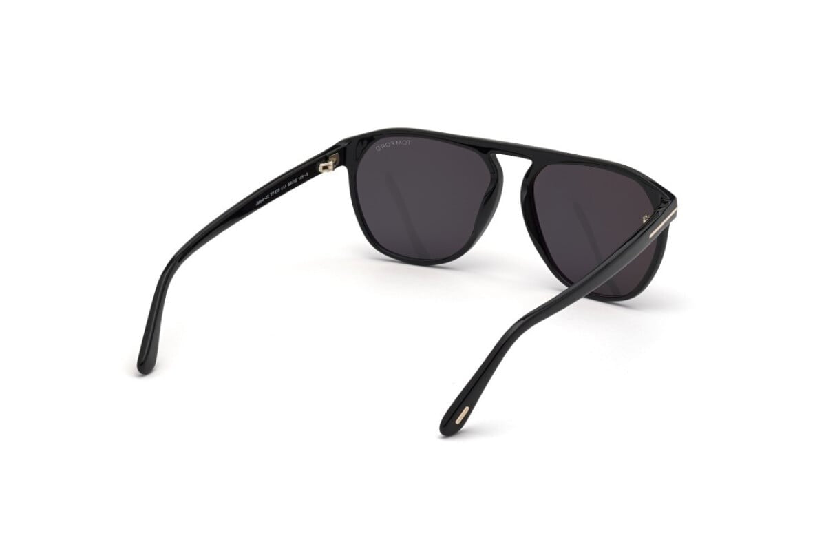 TOM FORD