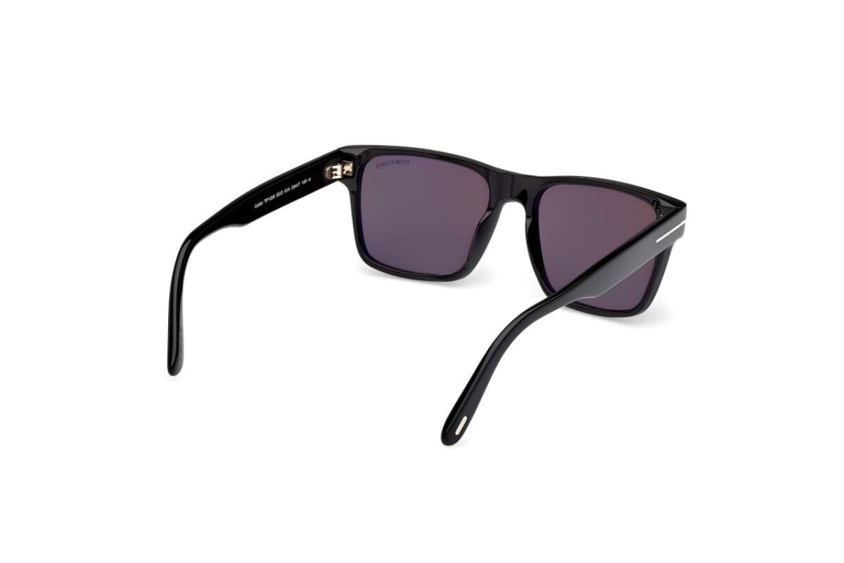 TOM FORD